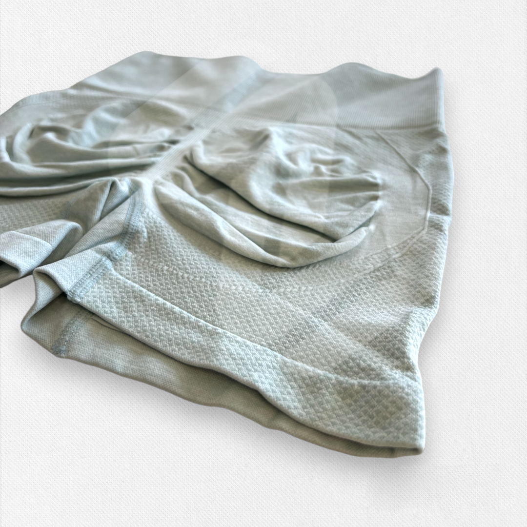Short Motifs