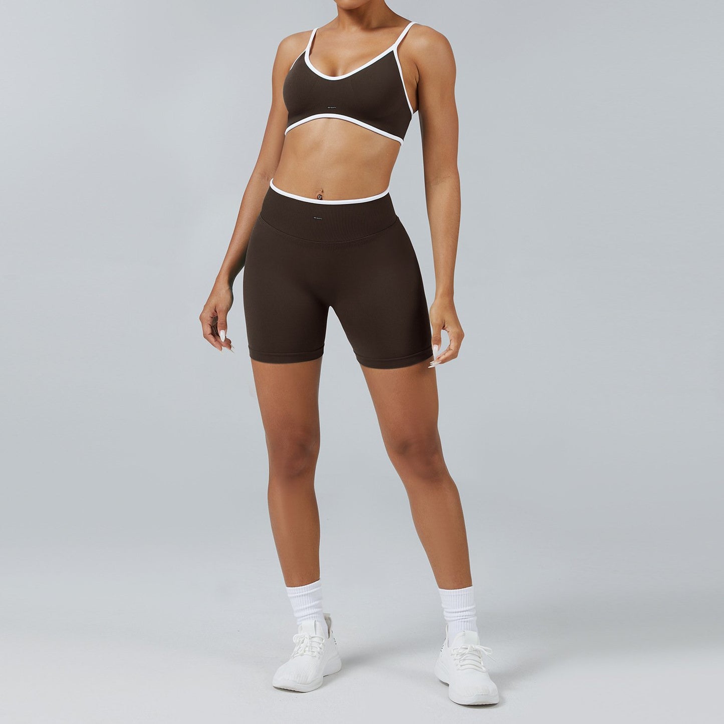 Short Impact Active > + Colores <